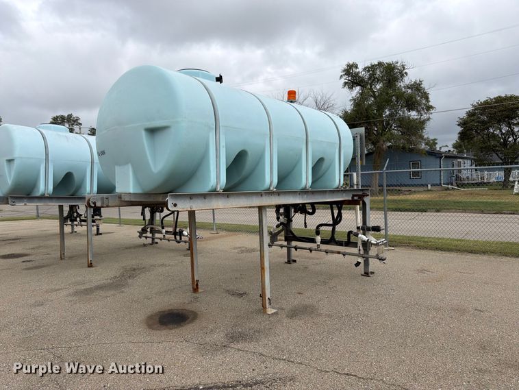 Salt brine tank