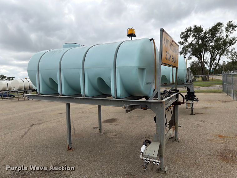 image for item DY3374 Salt brine tank