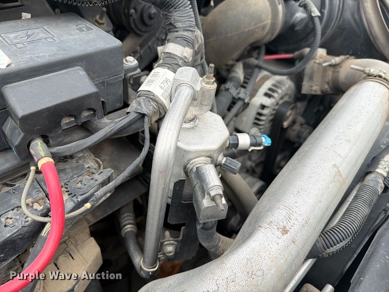 image for item DY3383 2007 GMC C4500 bucket truck