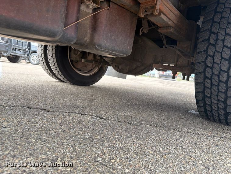 image for item DY3383 2007 GMC C4500 bucket truck