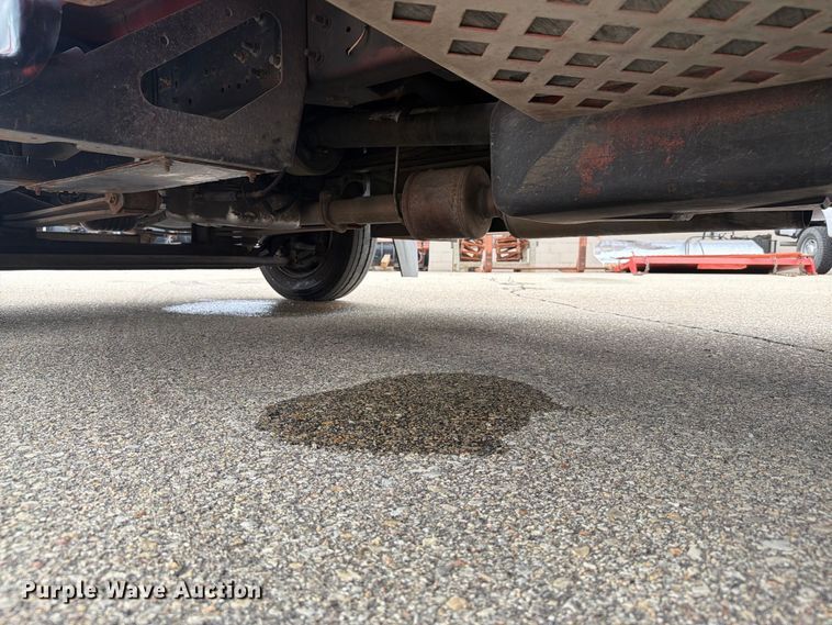 image for item DY3383 2007 GMC C4500 bucket truck