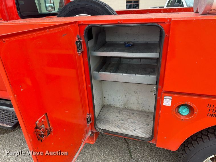 image for item DY3384 2007 GMC C4500 bucket truck