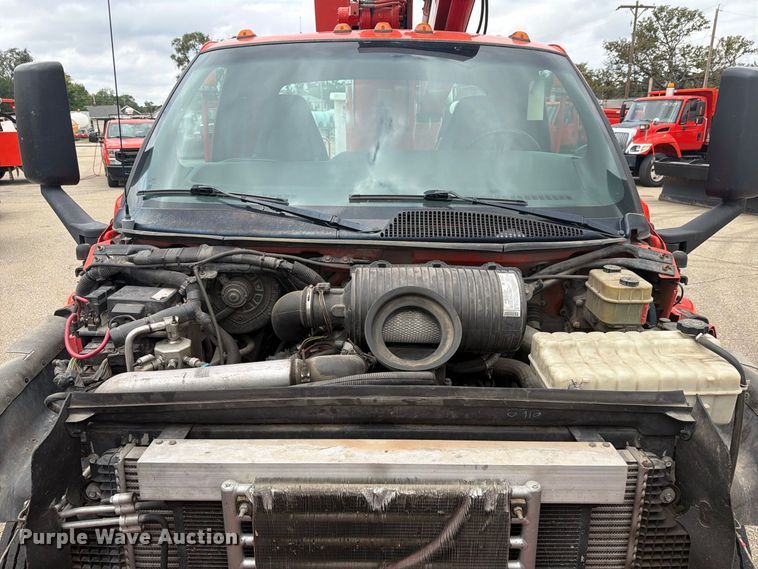 image for item DY3384 2007 GMC C4500 bucket truck