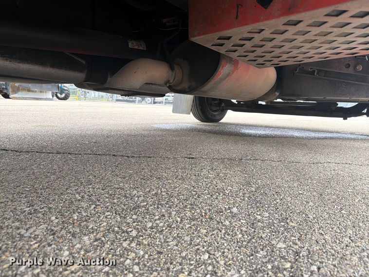 image for item DY3384 2007 GMC C4500 bucket truck