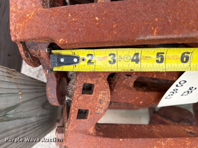 image for item DY3385 Over tire tracks