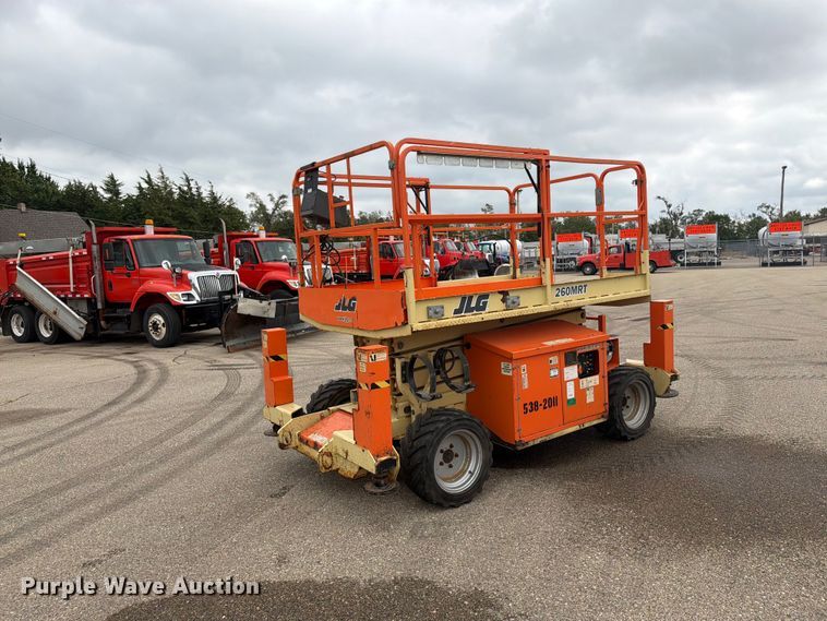 image for item DY3388 2011 JLG 260MRT scissor lift
