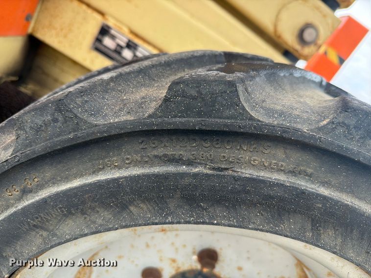 image for item DY3388 2011 JLG 260MRT scissor lift