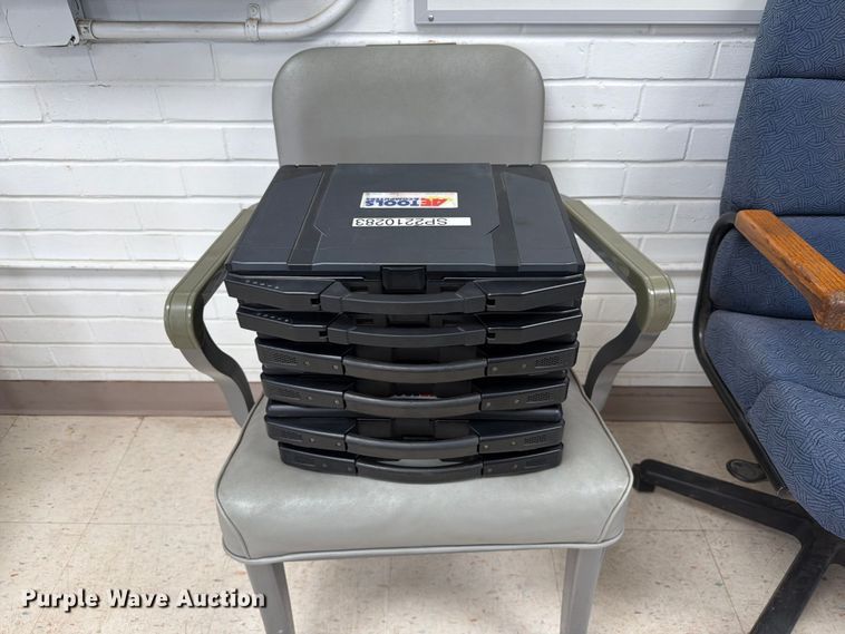 image for item DY3389 (6) Dura book laptops