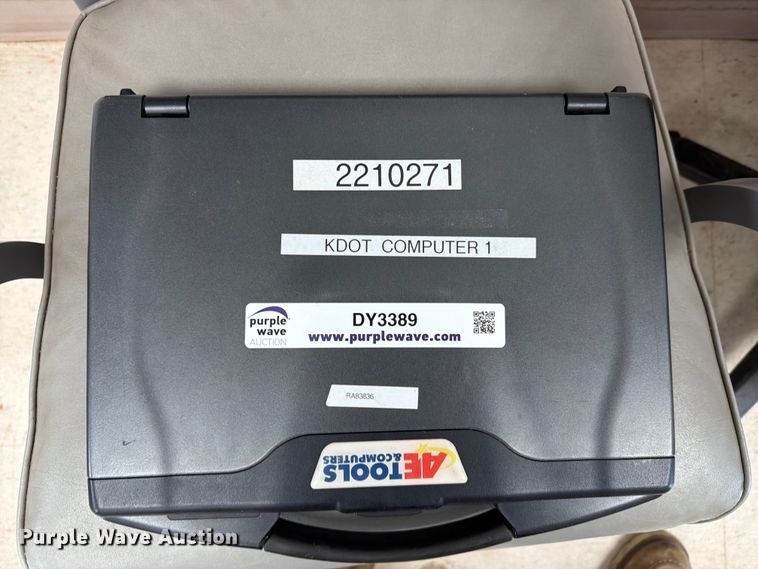 image for item DY3389 (6) Dura book laptops