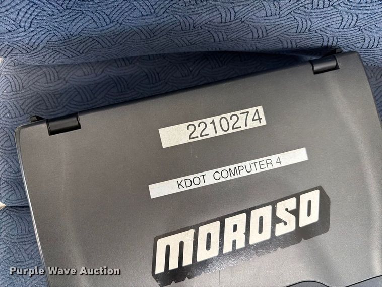 image for item DY3389 (6) Dura book laptops