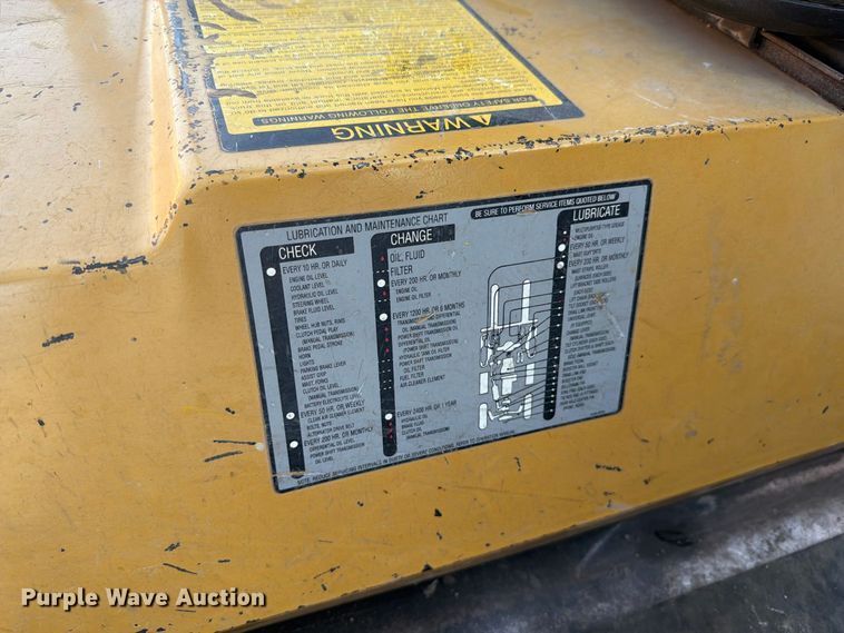 image for item DY3390 2000 Caterpillar GPL40 forklift