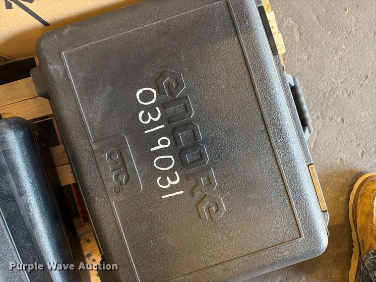 image for item DY3392 Diagnostic tools