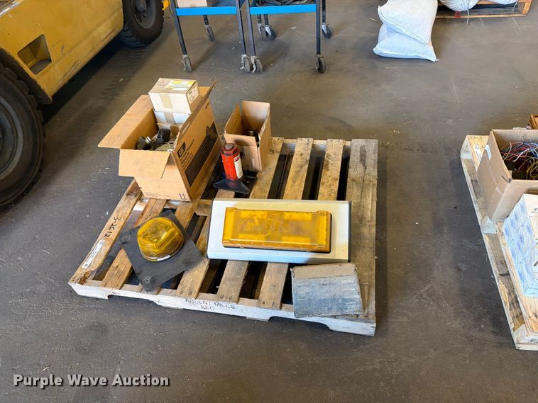image for item DY3393 Tools