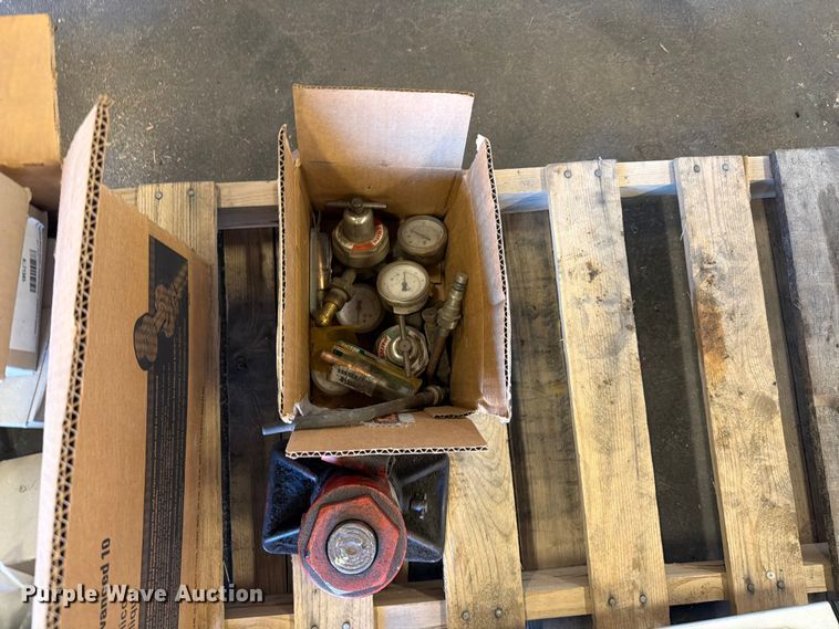 image for item DY3393 Tools