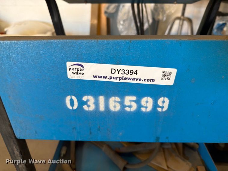 image for item DY3394 (2) Kal-equipment battery testers