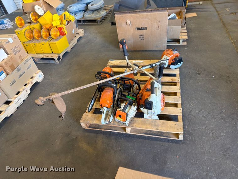 image for item DY3396 Lawn equipment