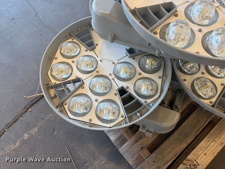 image for item DY3398 (8) LED street lights