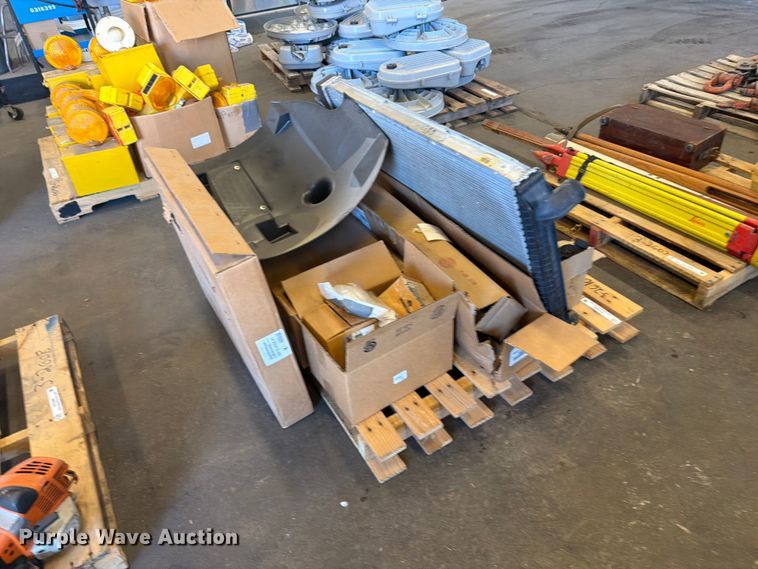 image for item DY3399 Truck parts