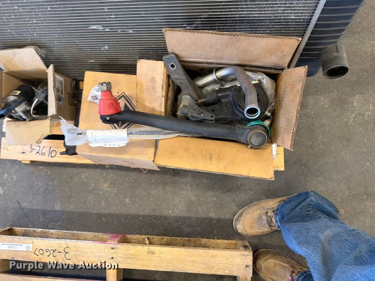 image for item DY3399 Truck parts