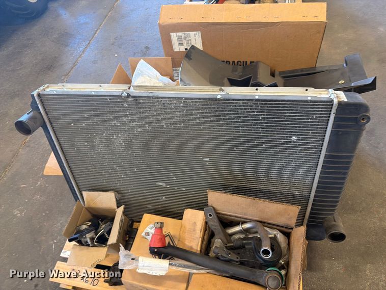 image for item DY3399 Truck parts
