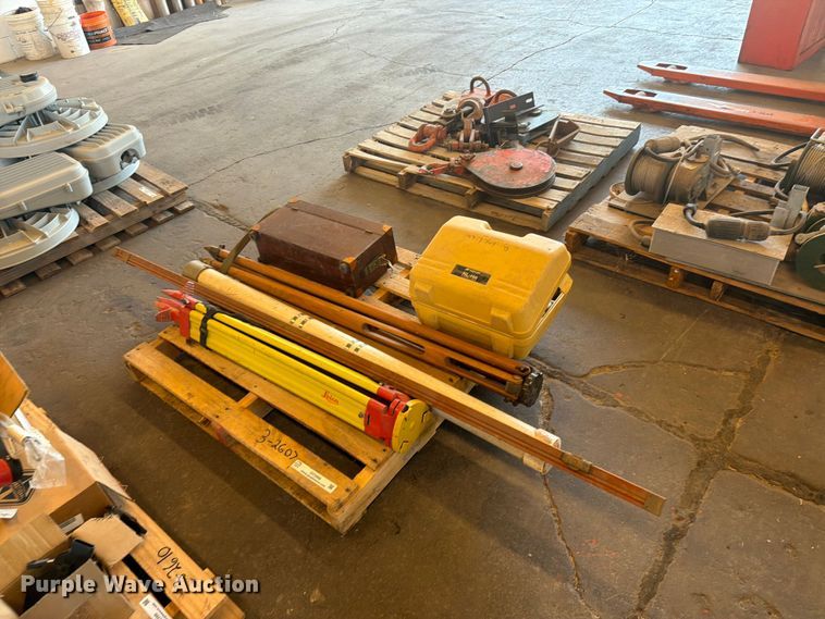 image for item DY3400 Topcon surveying equipment 