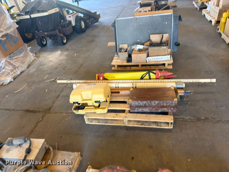 image for item DY3400 Topcon surveying equipment 