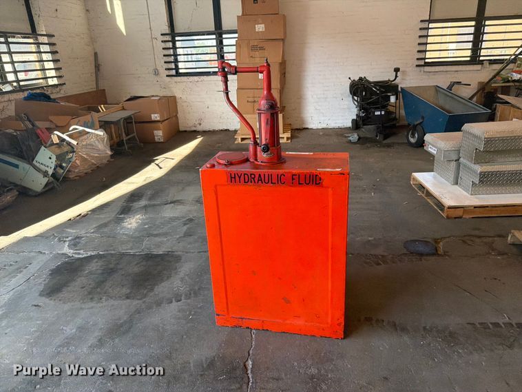 image for item DY3403 Oil tank