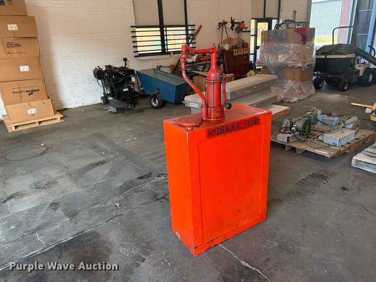 image for item DY3403 Oil tank