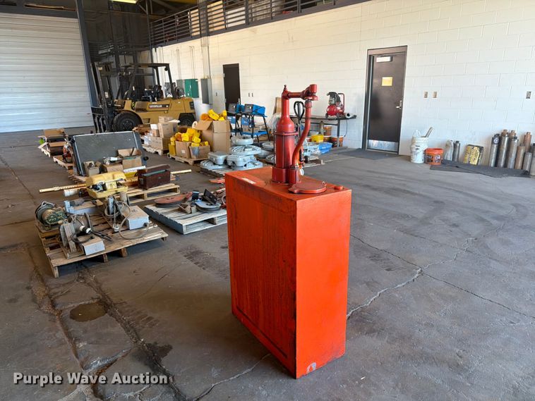 image for item DY3403 Oil tank