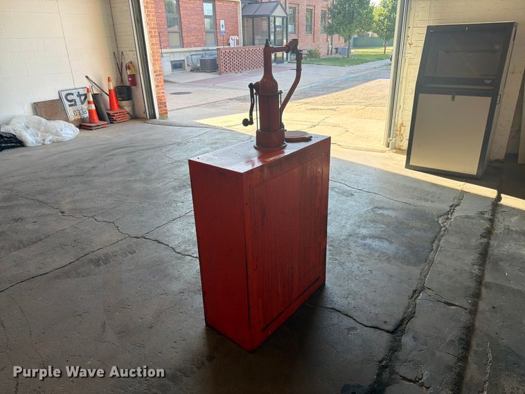image for item DY3403 Oil tank