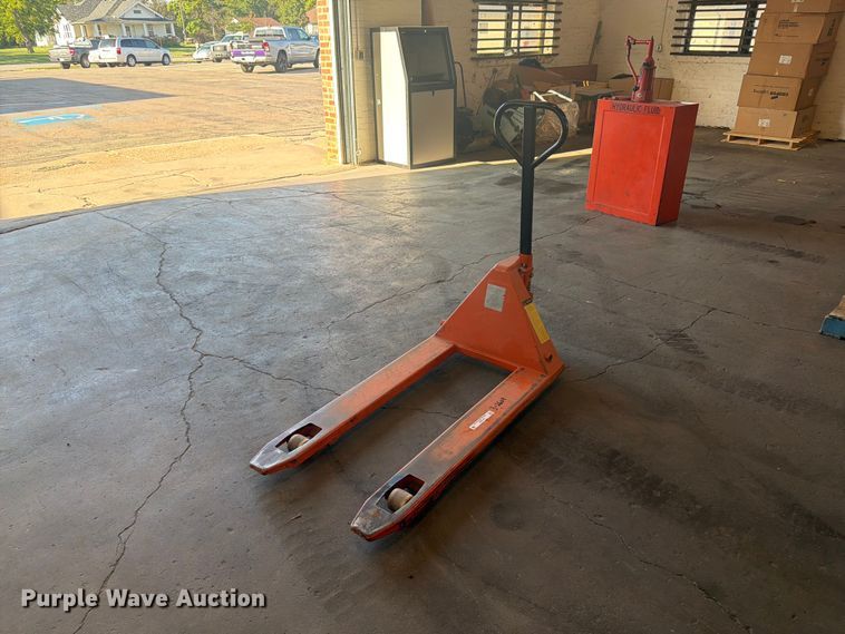 Pallet jack