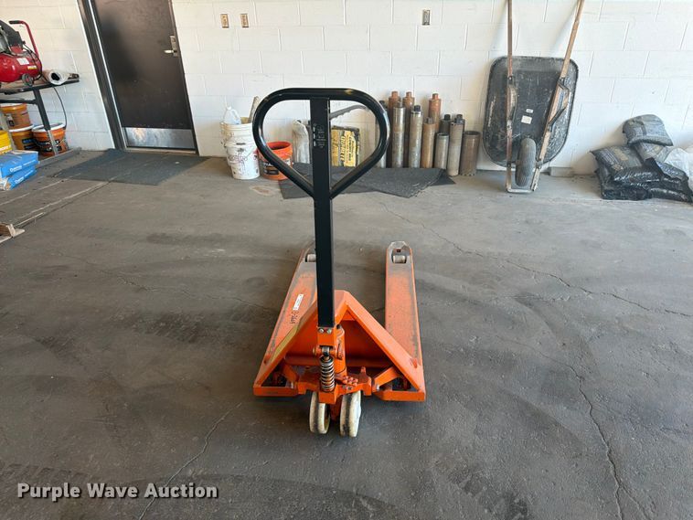 image for item DY3404 Pallet jack