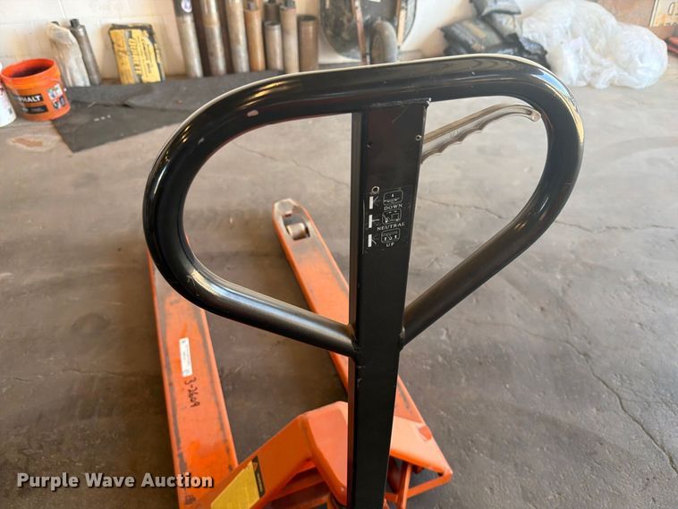 image for item DY3404 Pallet jack