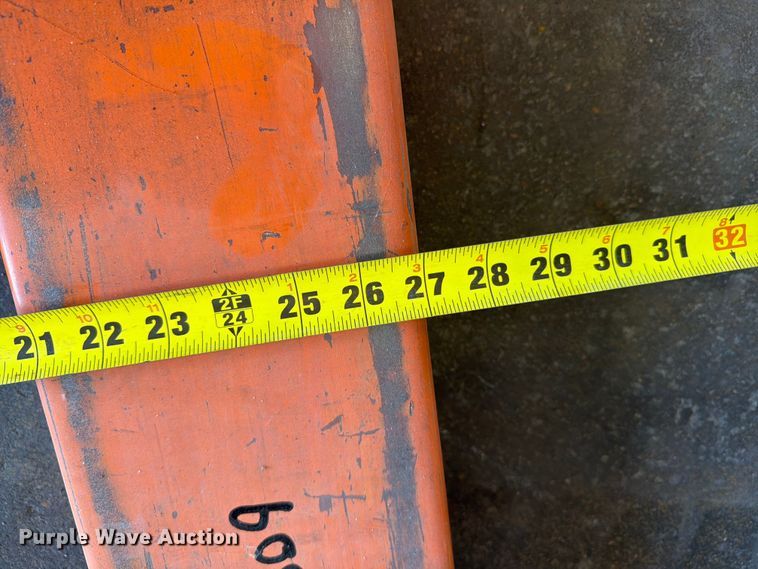 image for item DY3404 Pallet jack