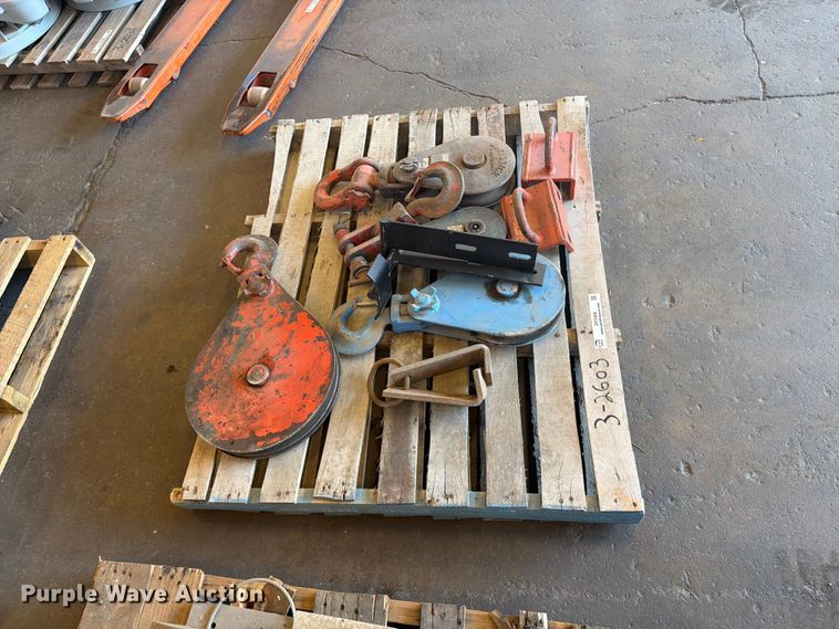 image for item DY3406 (4) crane blocks