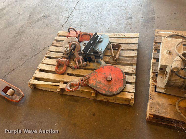 image for item DY3406 (4) crane blocks
