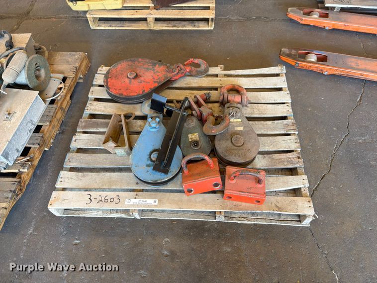 image for item DY3406 (4) crane blocks