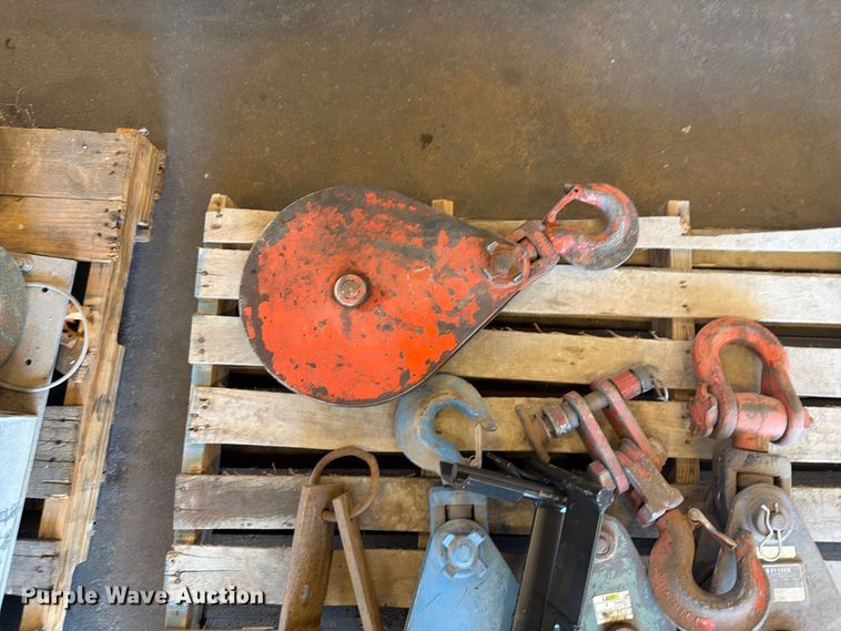 image for item DY3406 (4) crane blocks