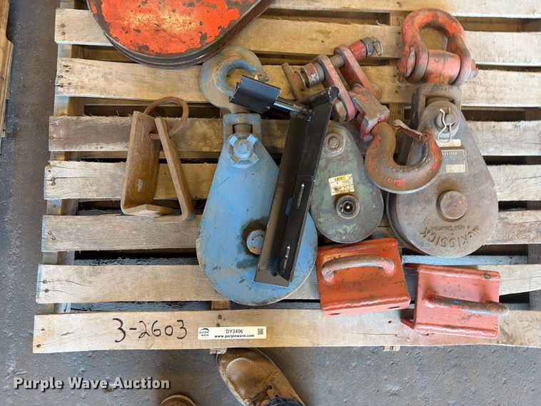 image for item DY3406 (4) crane blocks