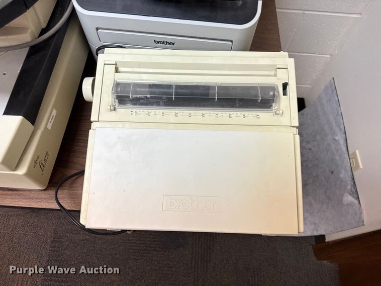 image for item DY8132 Electronics