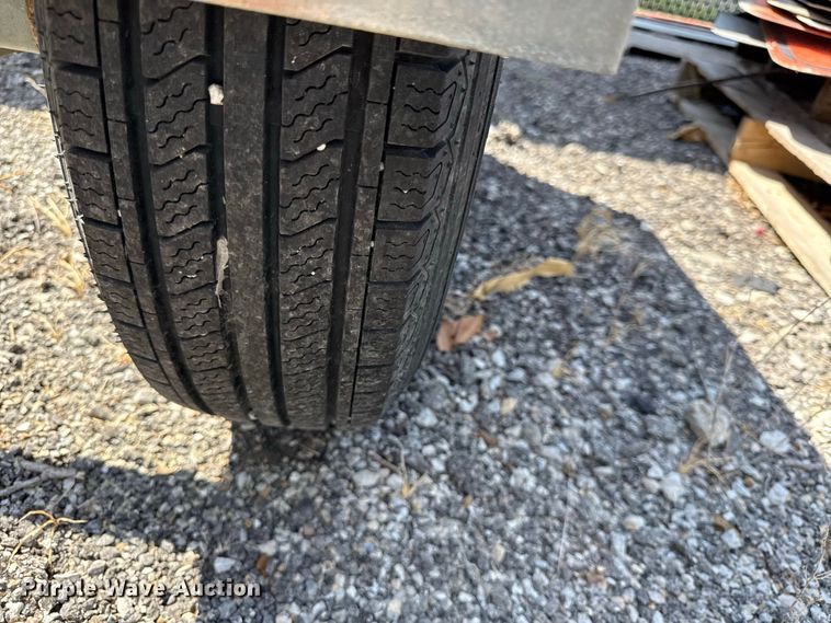 image for item DZ4326 2011 Trinity Vorteq crash attenuator trailer
