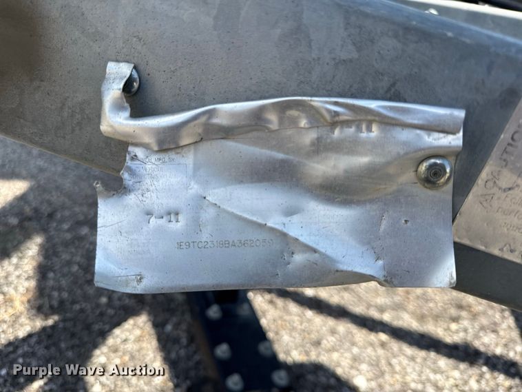 image for item DZ4326 2011 Trinity Vorteq crash attenuator trailer