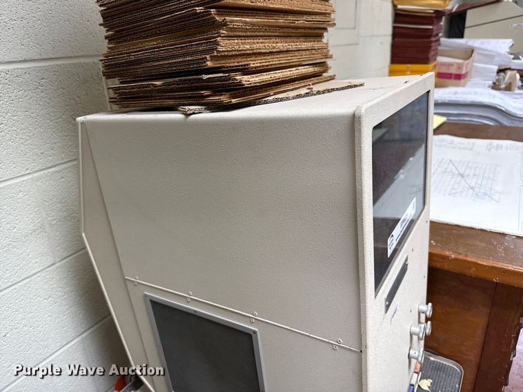 image for item EP0623 1976 3M microfilm reader