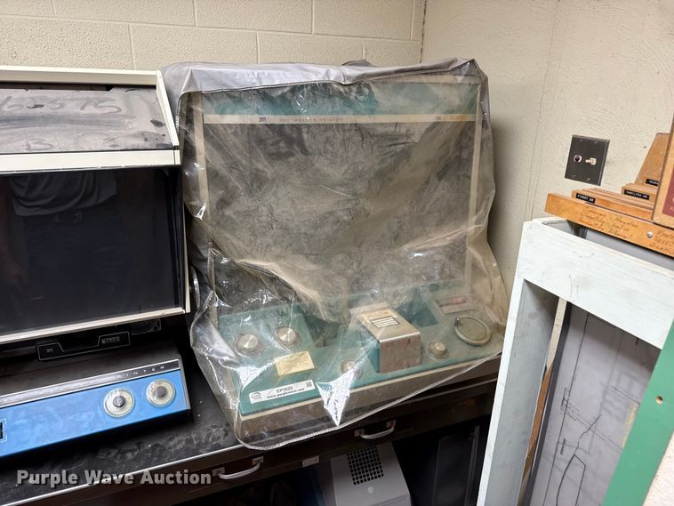 1984 3M microfilm reader