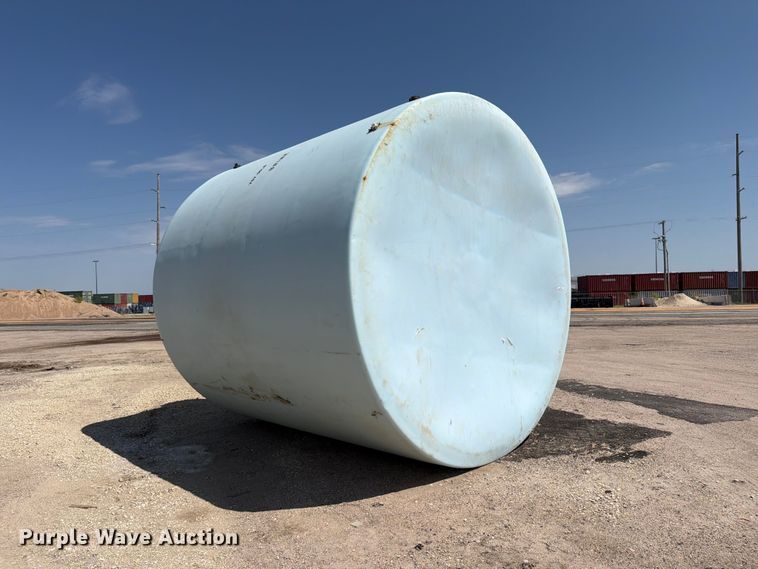 image for item EP7583 2009 Sprayer Specialties poly tank