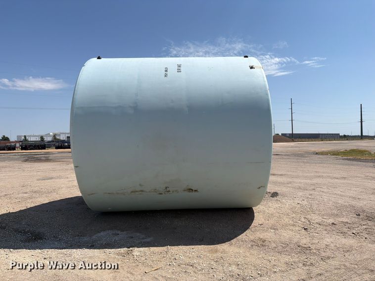 image for item EP7583 2009 Sprayer Specialties poly tank