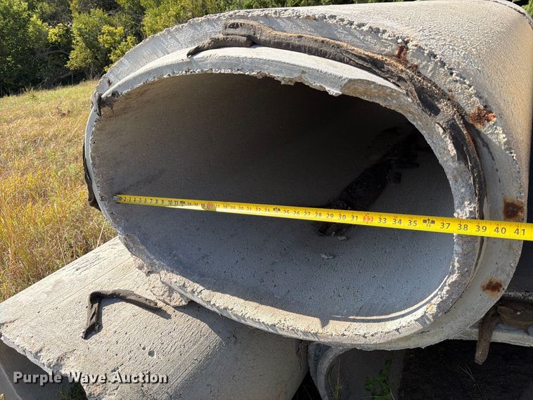 image for item EP7586 (33) concrete culverts