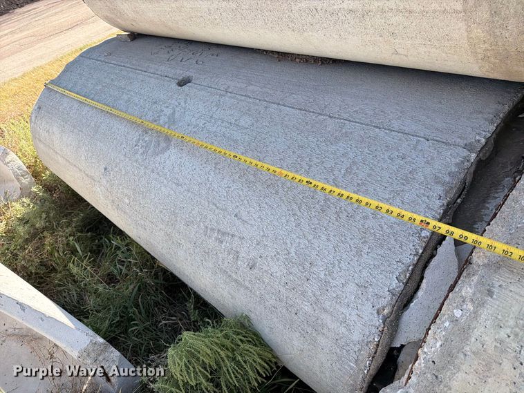 image for item EP7586 (33) concrete culverts