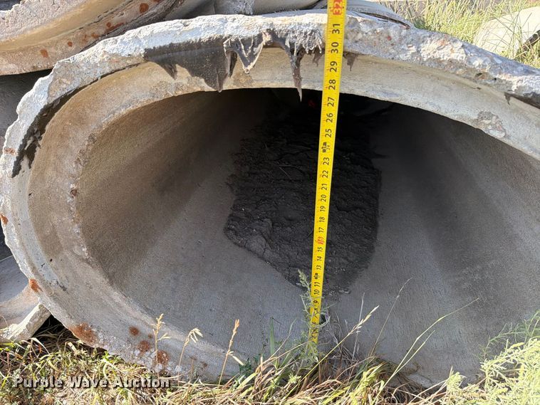 image for item EP7586 (33) concrete culverts