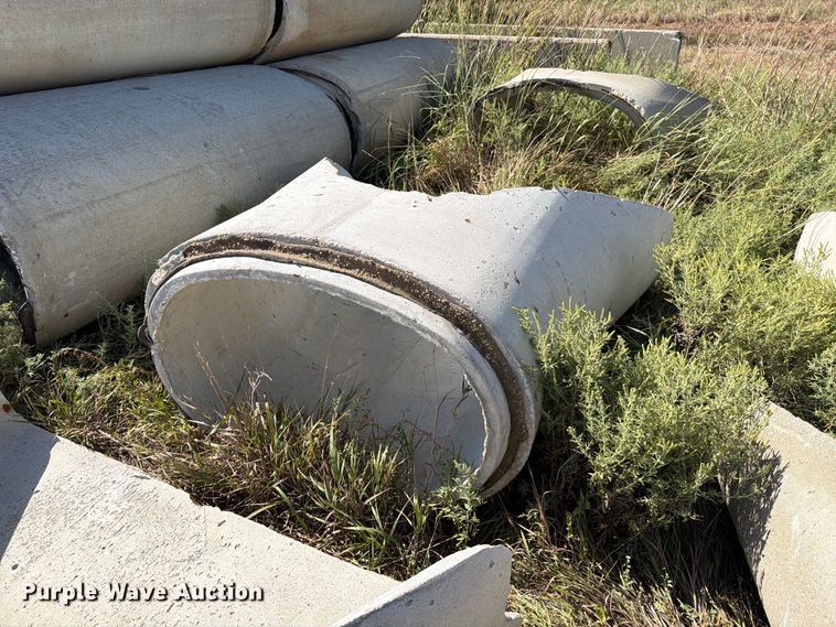 image for item EP7586 (33) concrete culverts